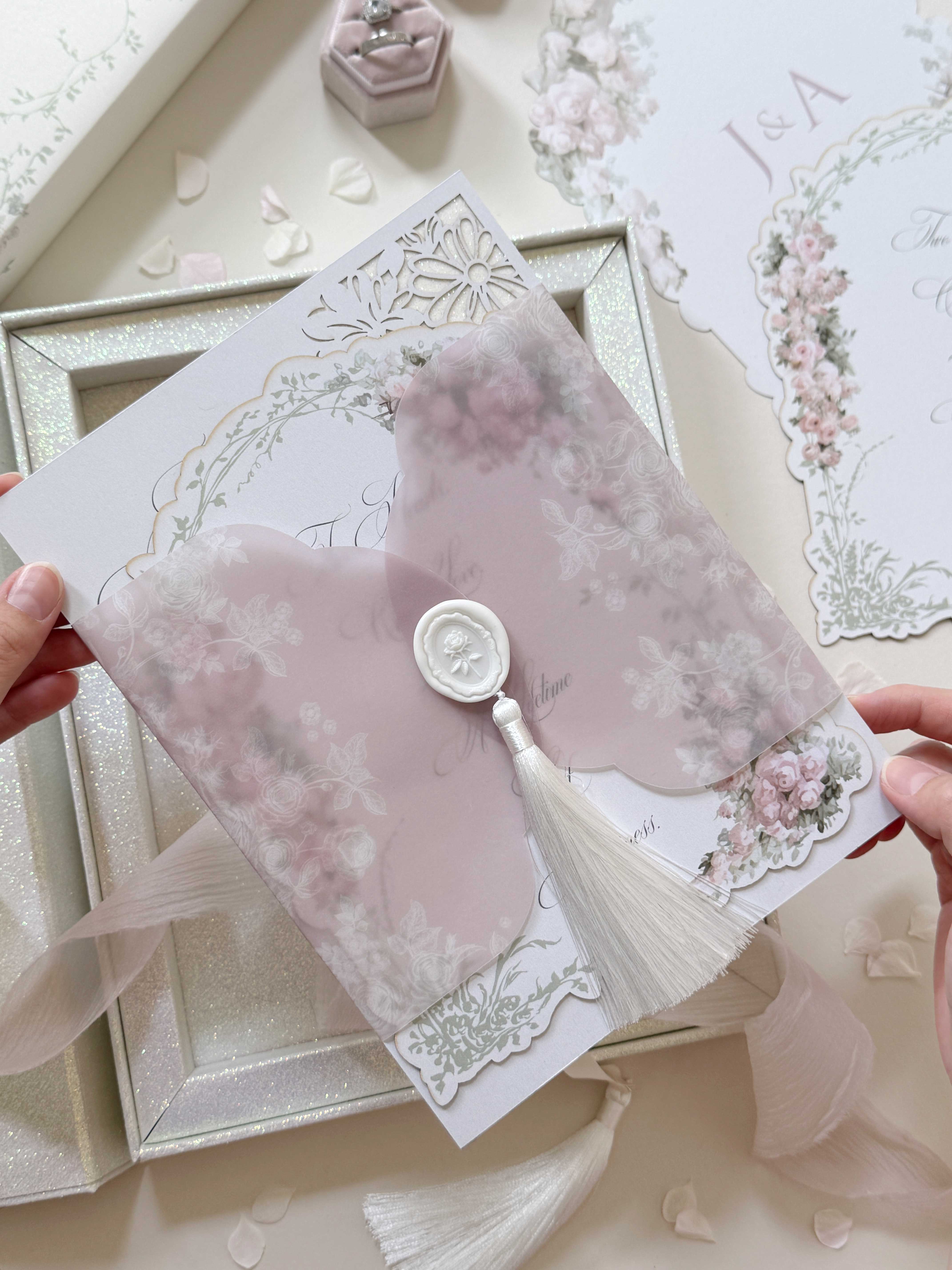 The Glitter Luxury Suite - Special Edition