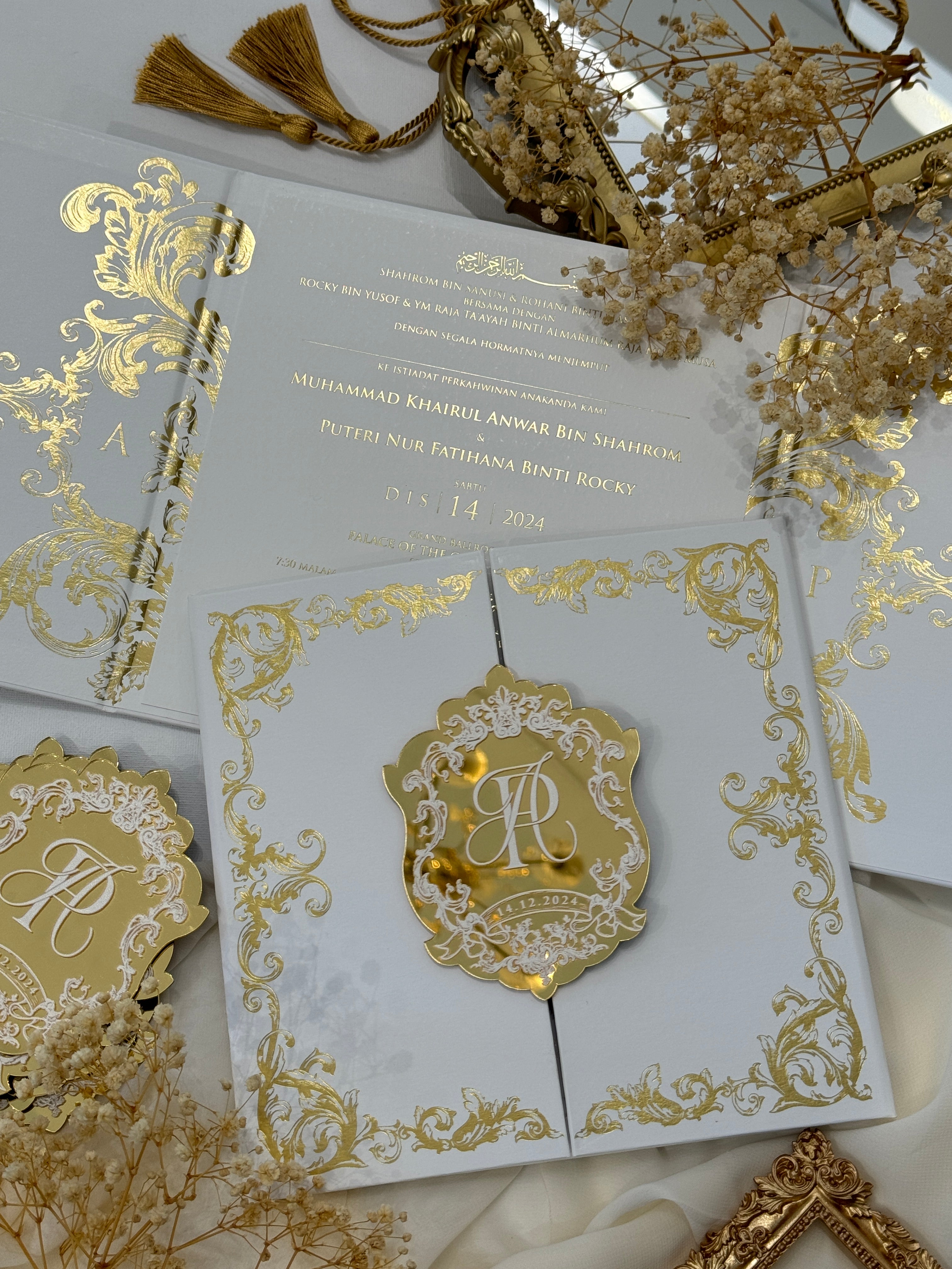 Keepsake Hardcover Wedding Invitation | No. 016 Anwar & Puteri