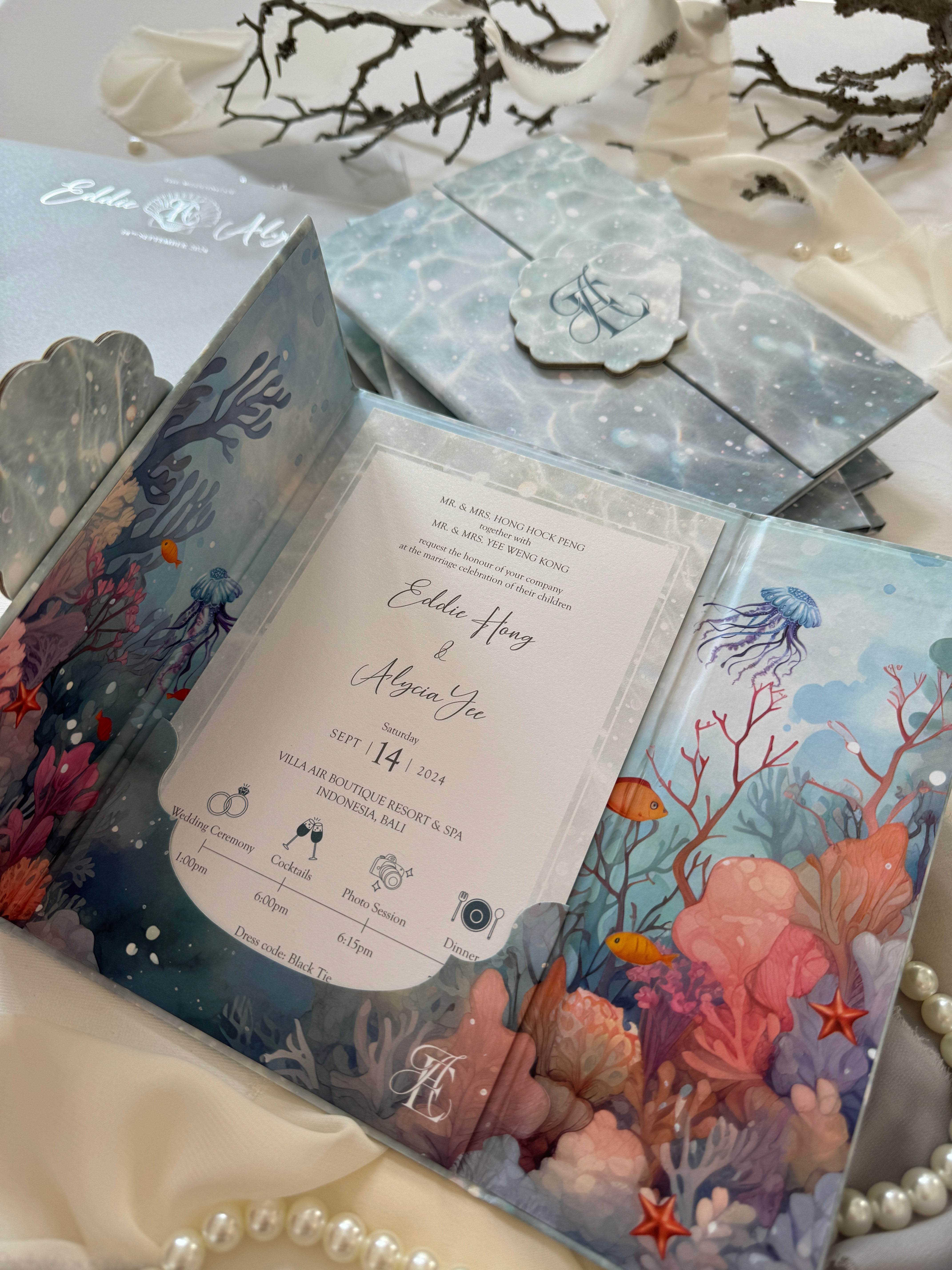 Keepsake Hardcover Wedding Invitation | No. 014 Eddie & Alycia