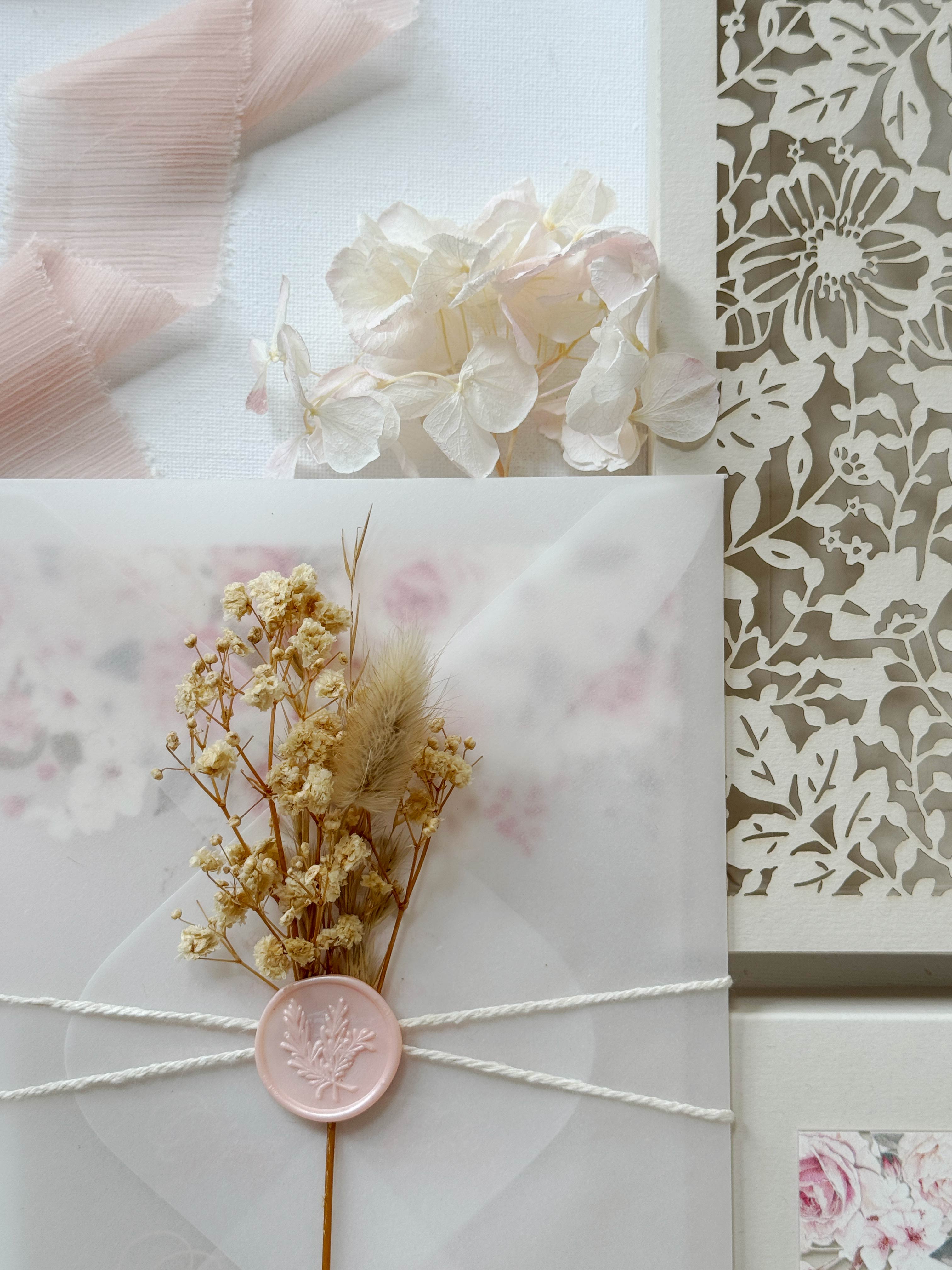 The Acrylic Keepsake Suite | Dried Flower