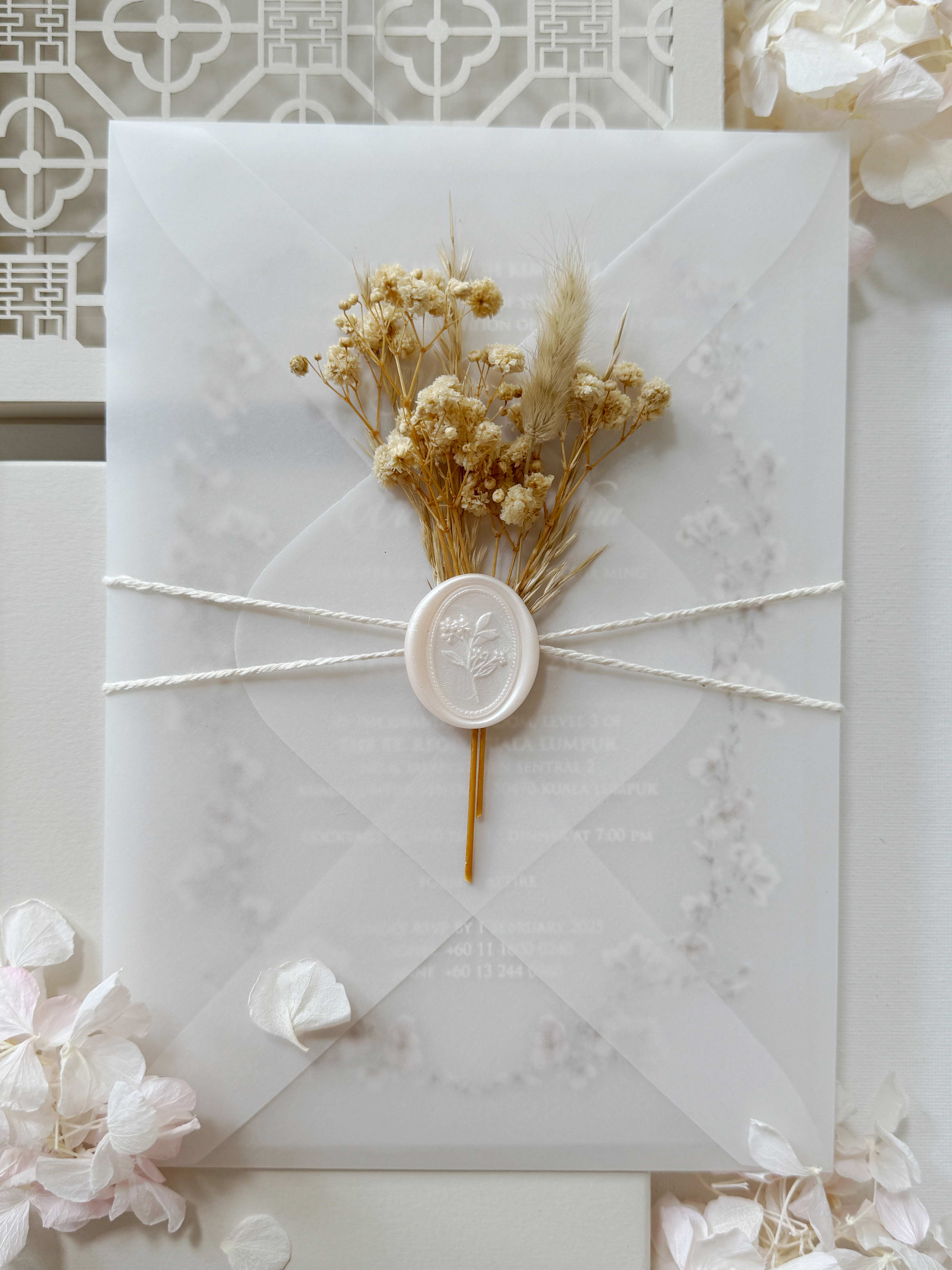 The Acrylic Keepsake Suite | Dried Flower