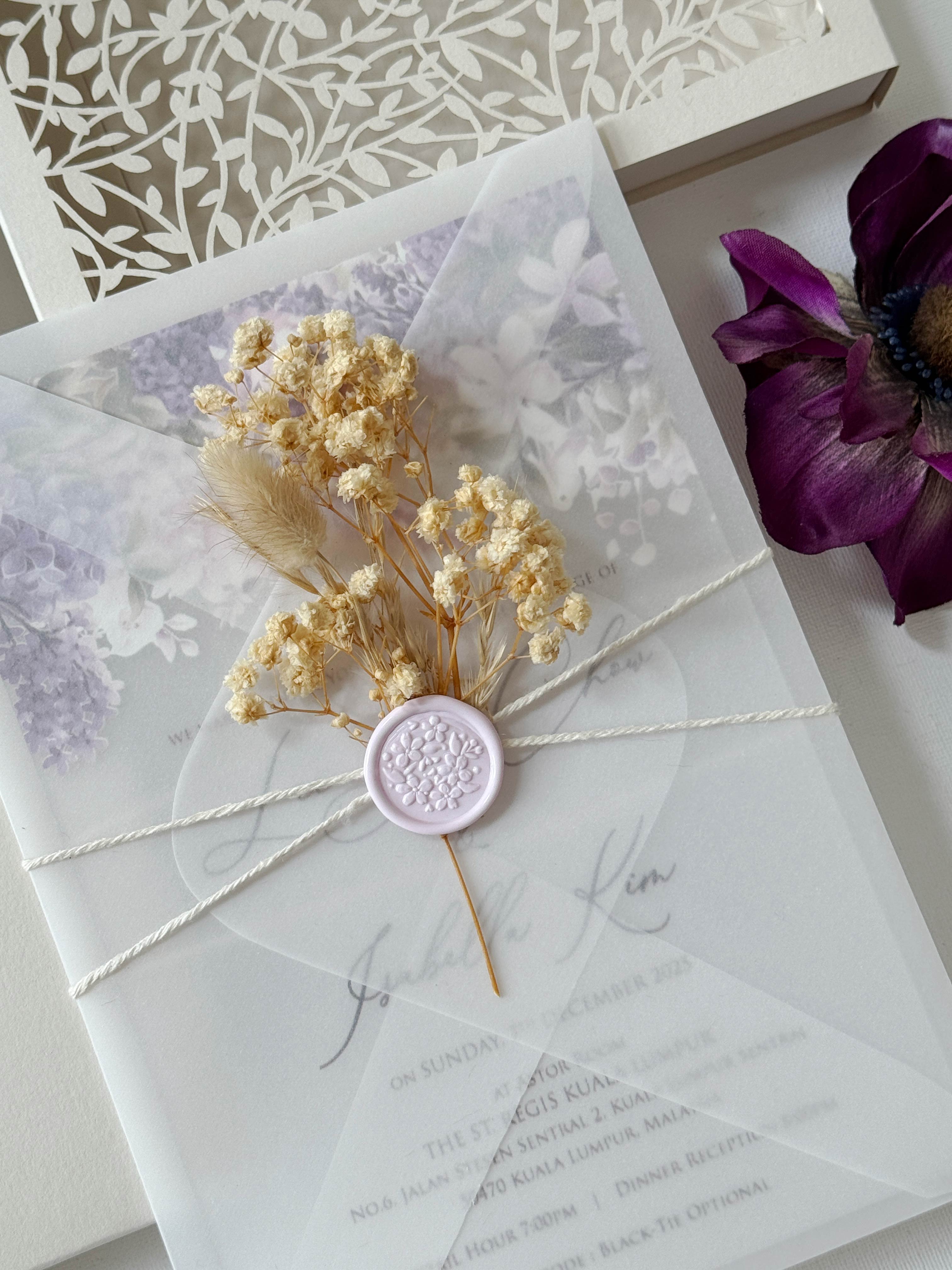 The Acrylic Keepsake Suite | Dried Flower