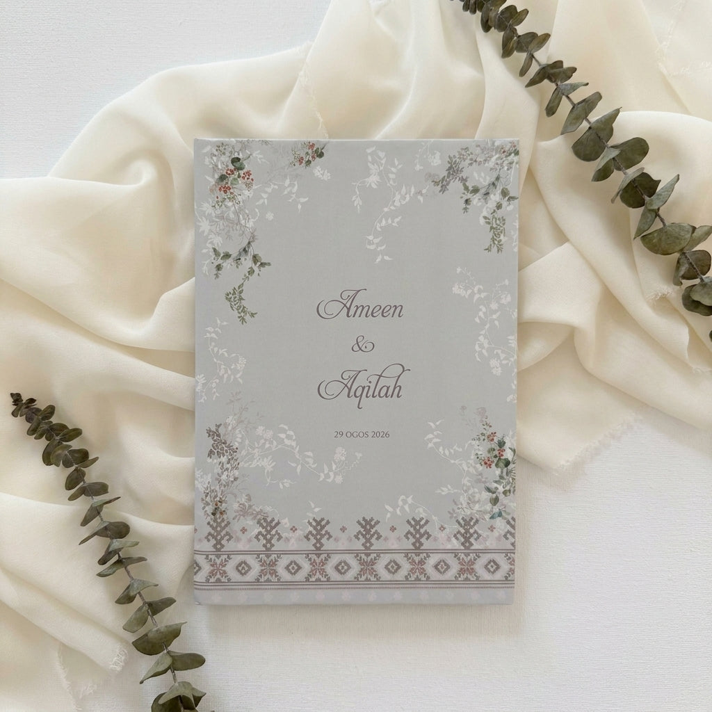Hardcover wedding invitations offer a premium, book-like luxury presentation that makes a lasting statement for high-end ceremonies. Built on durable rigid chipboard, these invitations are often paired with high-end textures like matte laminate, velvet, or suede, and are finished with elegant hot foil stamping.