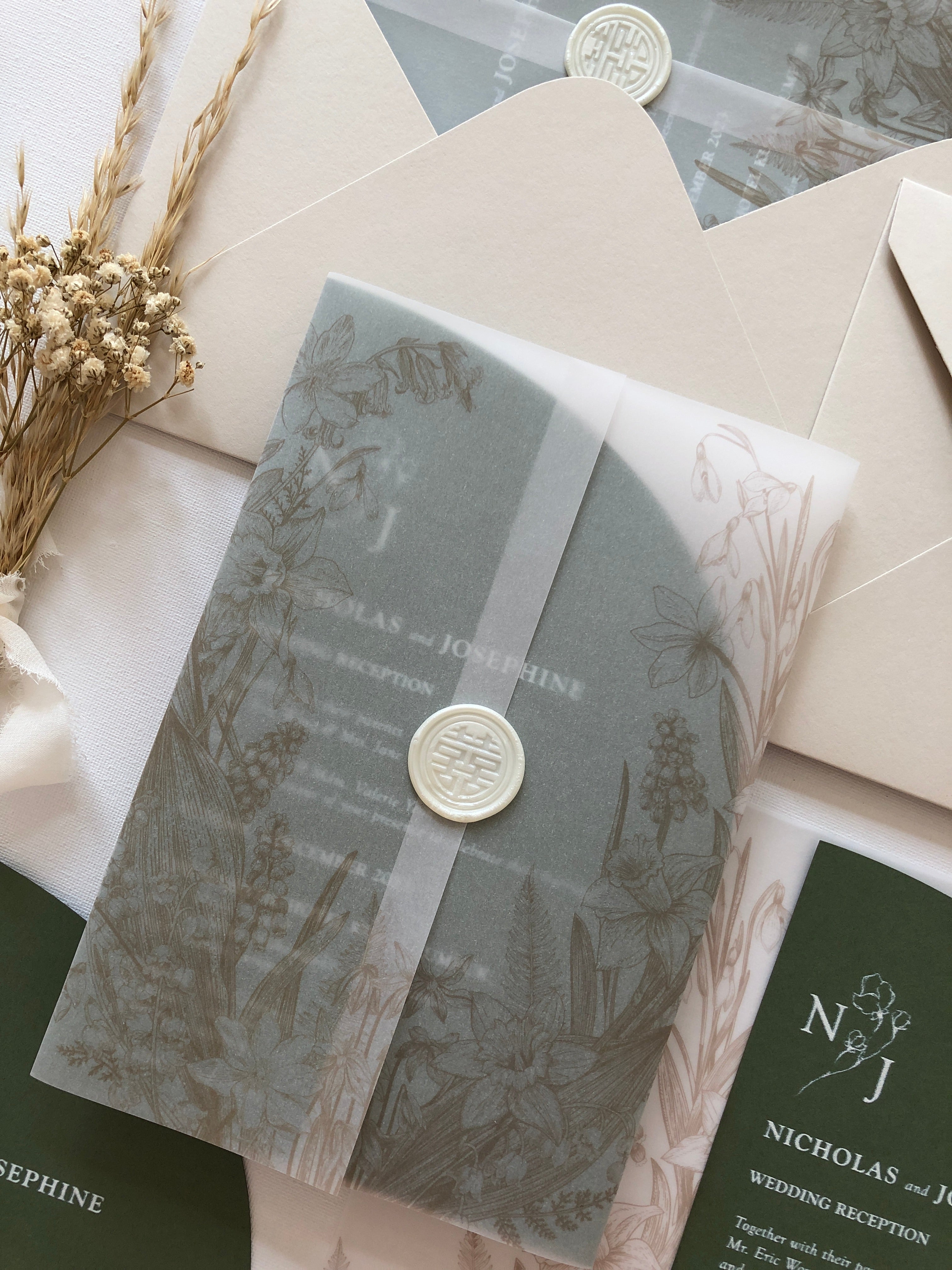 Keepsake Arch Wedding Invitation | No. 019 Nicholas & Josephine