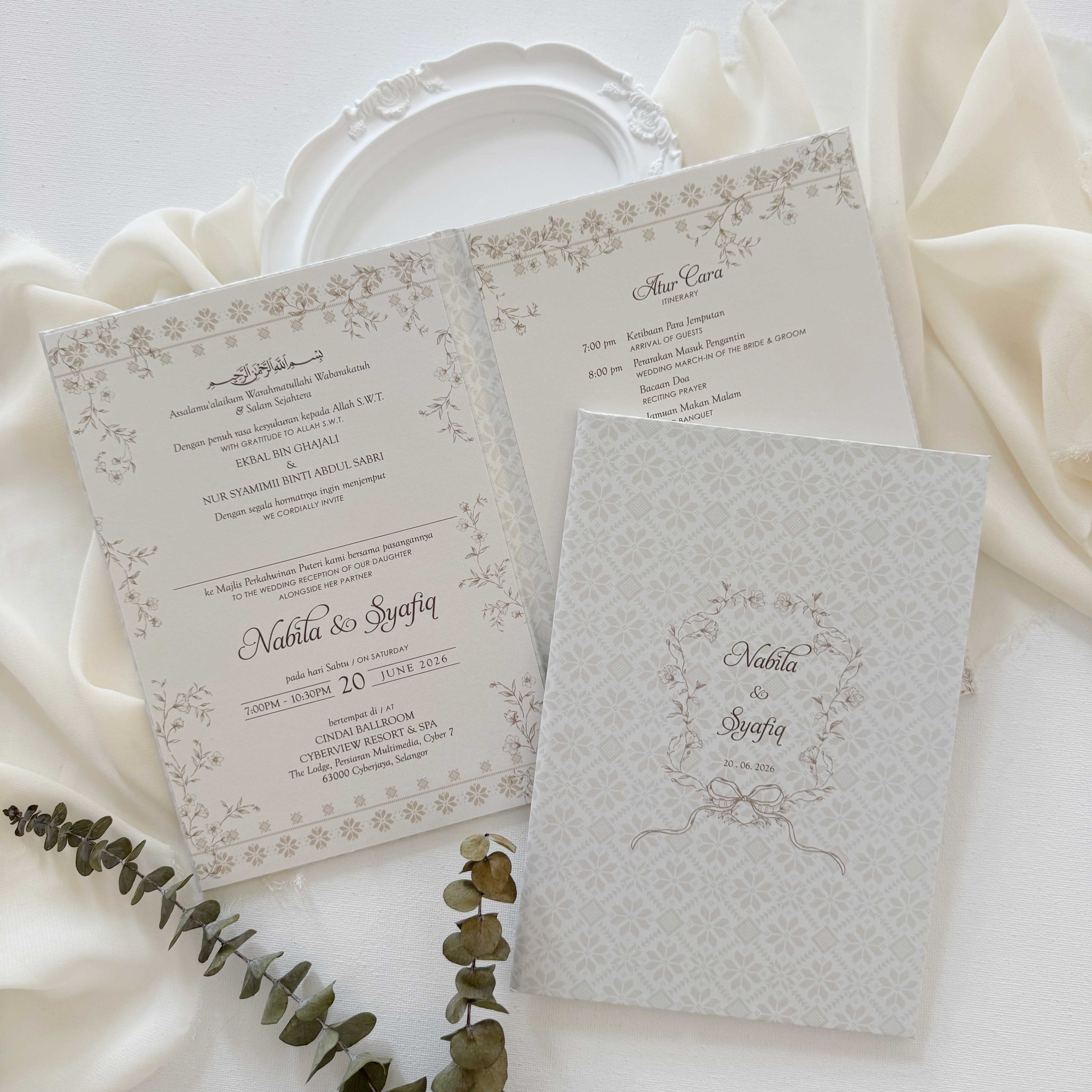 Premium Hardcover Wedding Invitation - Paperose Wedding